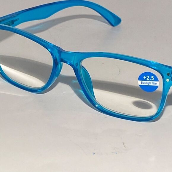 1440 Helen 2.5 Reading Glasses Thin Rectanle Bluelight Filter Blue Frames NWT